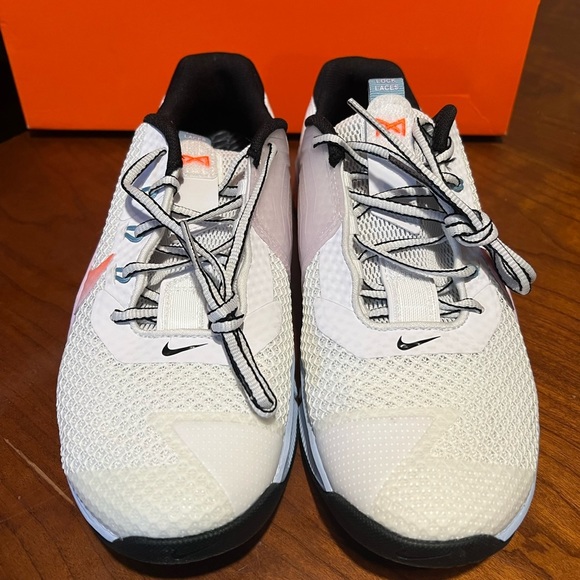 Nike Women’s Metcon 7 Premium DM0335-155 brand new $140 - Picture 3 of 6